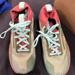 Nike Gore-Tex worn 1x Excellent condition Mens/Women’s